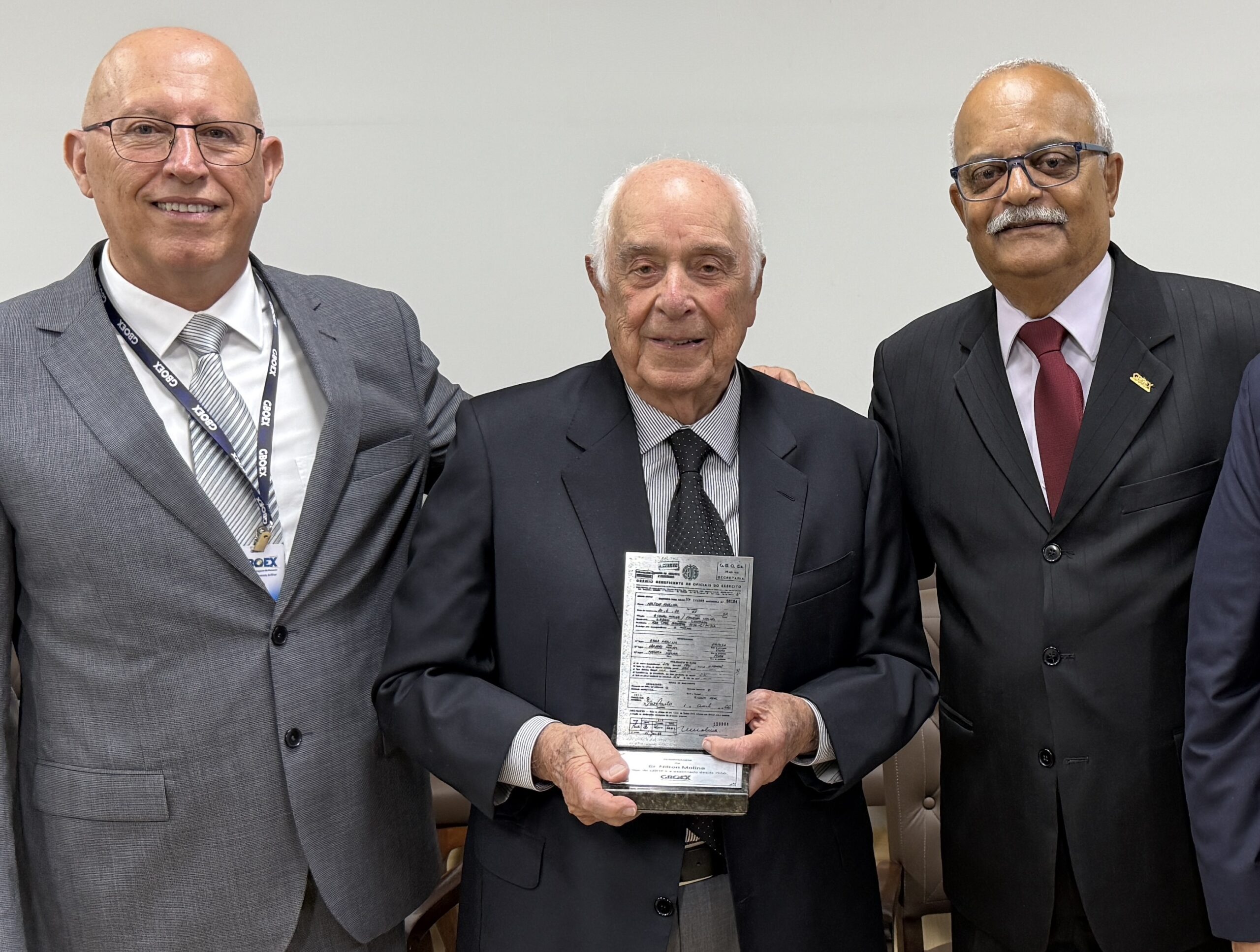 Sr. Molina, pres Ilton e pres Emilio-2