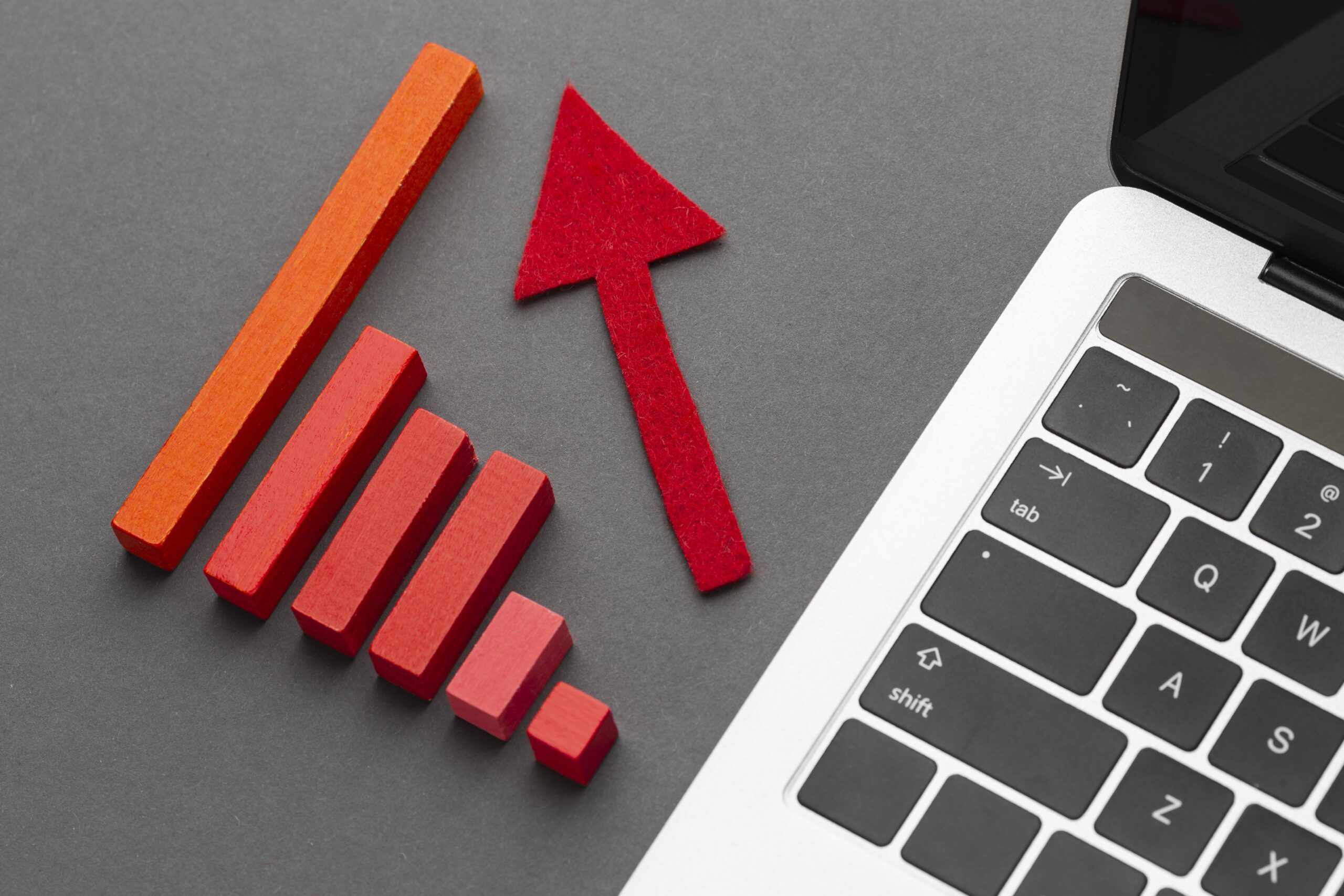 graphic-concept-with-wood-blocks-laptop